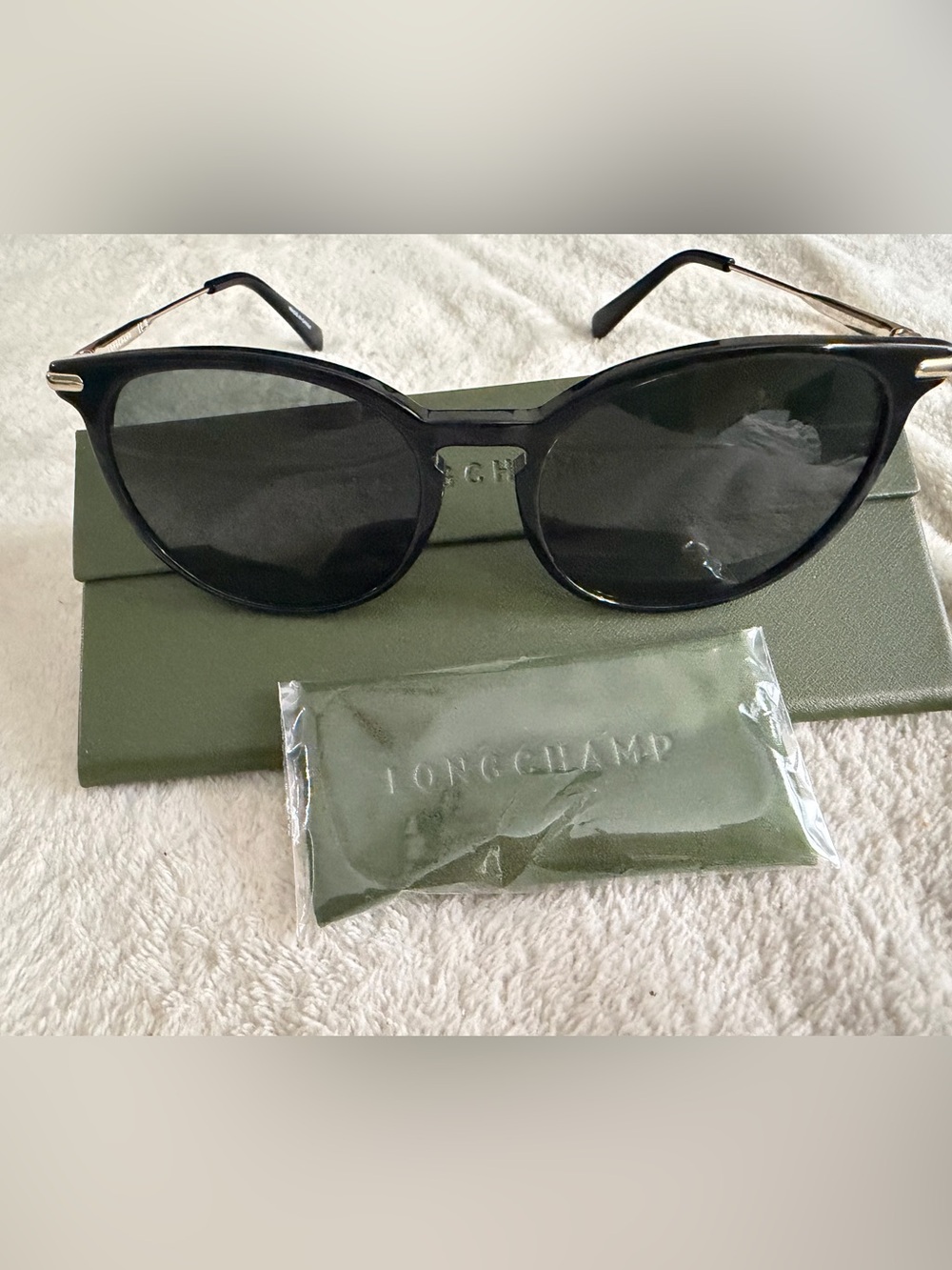 Longchamp Sunglasses w/ Case & Cloth
